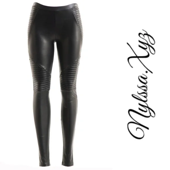 FAUX LEATHER MOTO PANTS IN BLACK - Picture 3 of 8